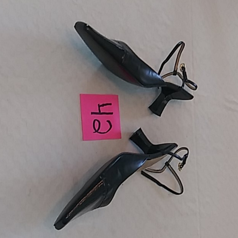 Heels - Picture 3 of 4